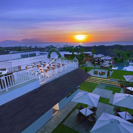 Favehotel Kuta Kartika Plaza Esterno foto