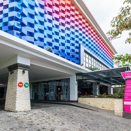 Favehotel Kuta Kartika Plaza Esterno foto
