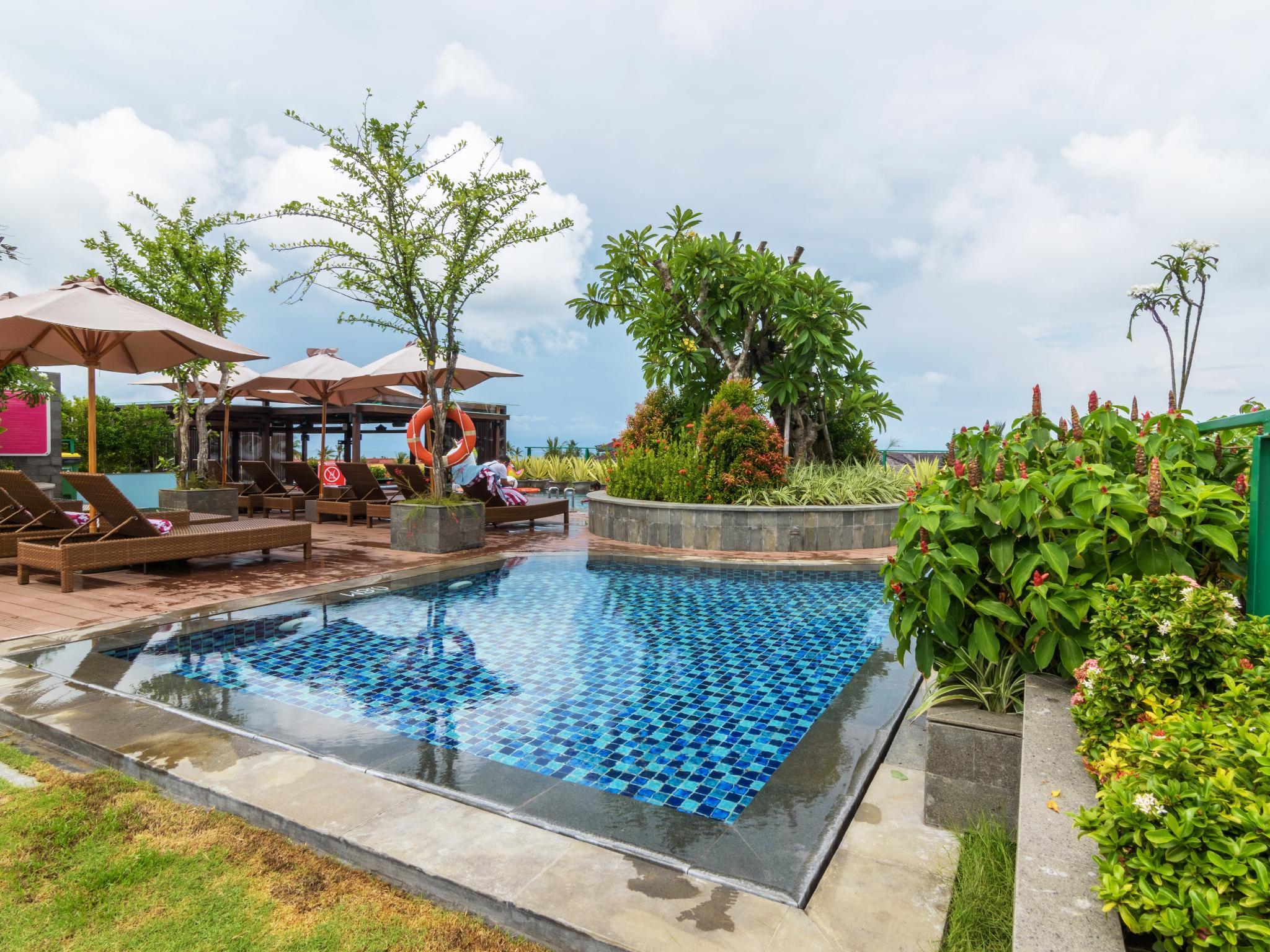 Favehotel Kuta Kartika Plaza Esterno foto